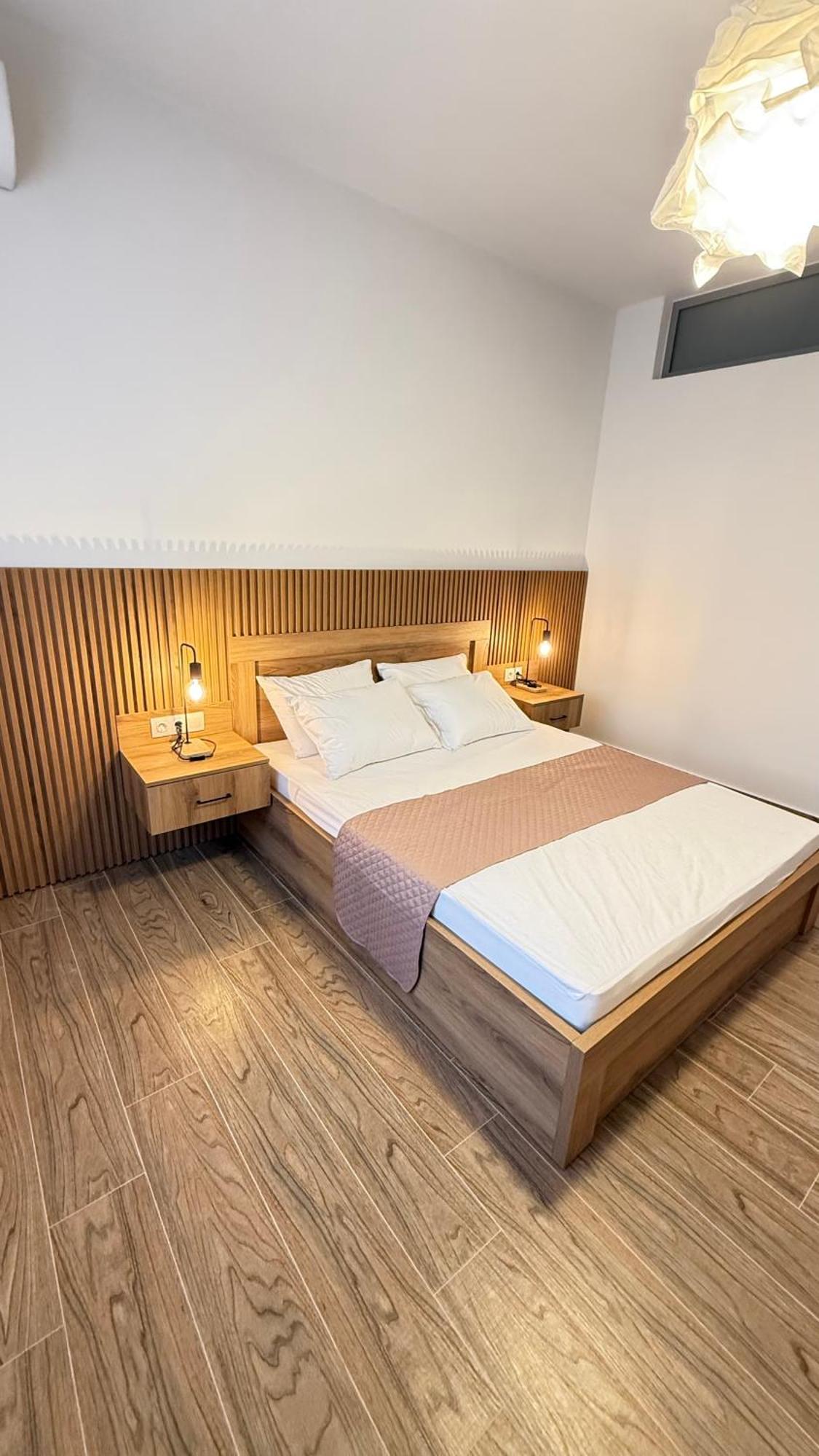 Ellinfos Aparthotel Hanioti Esterno foto